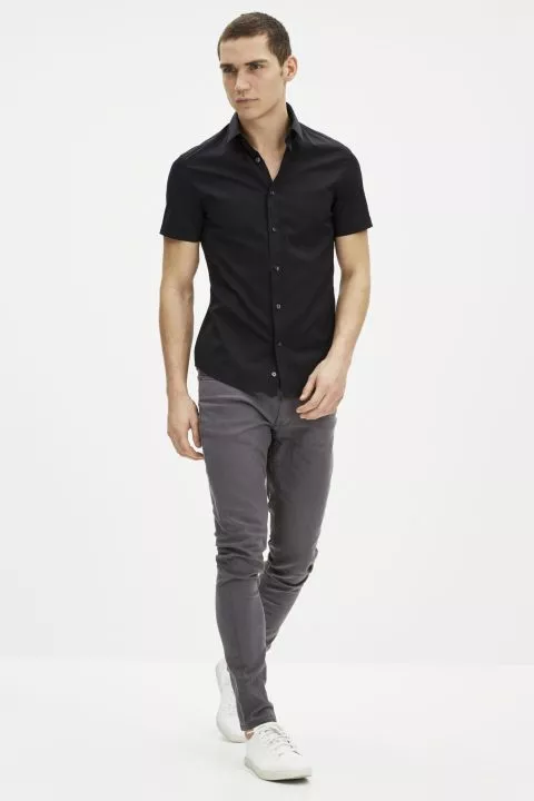 ⁦חולצה מכופתרת קצרה slim⁩ – תמונה ⁦3⁩