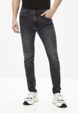 ג'ינס בגזרה צמודה סקיני, C45