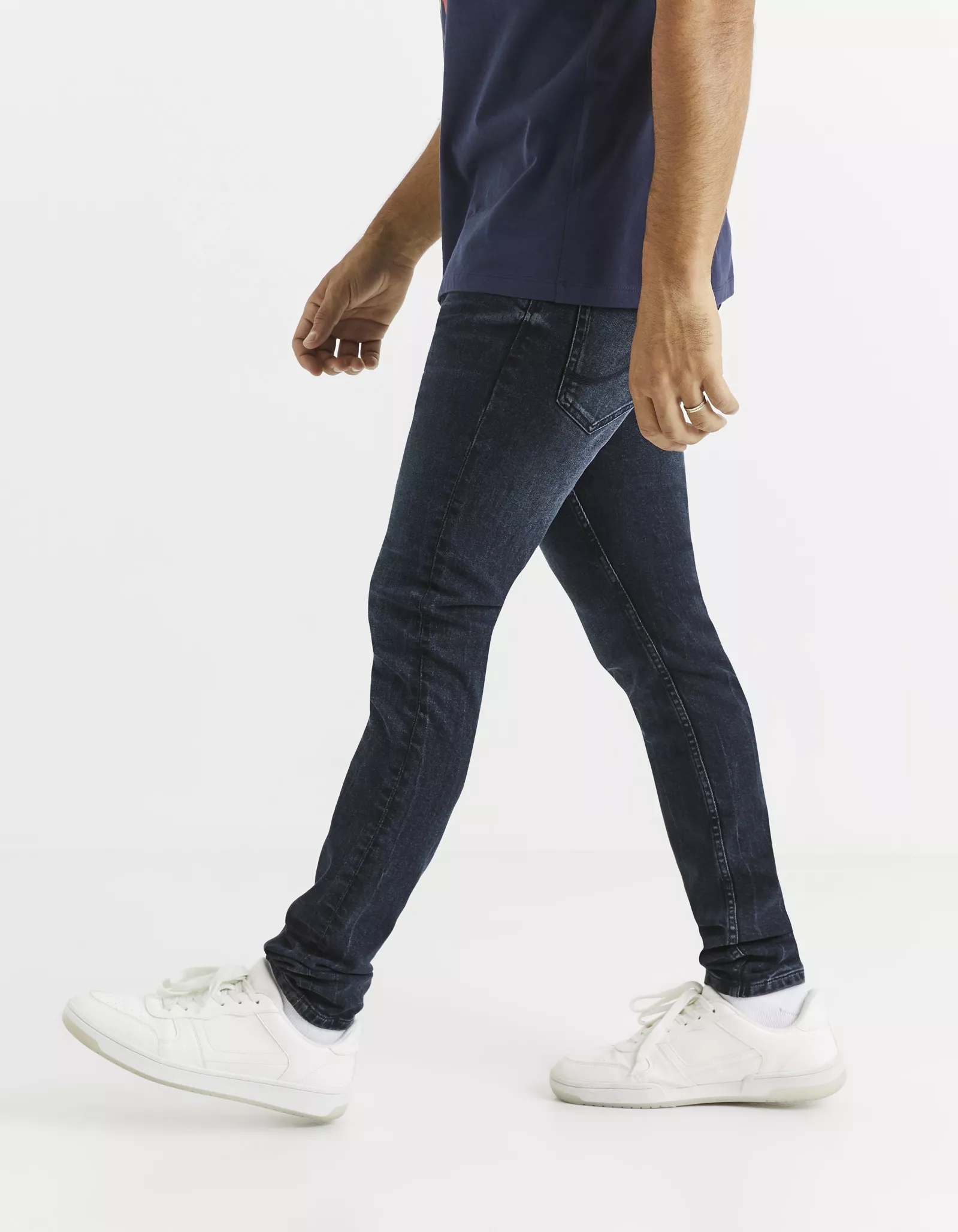 ג'ינס סקיני