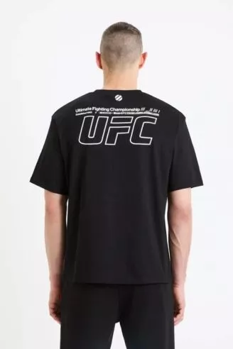 חולצת טי - UFC