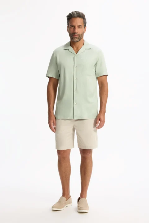 ⁦SHORT SLEEVES SHIRT בצבע VERT SAUGE⁩ – תמונה ⁦2⁩