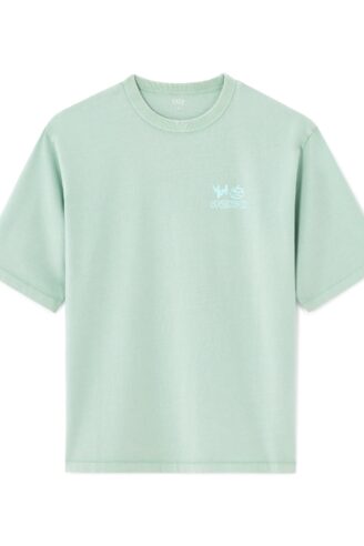 טי-שירט עם הדפס גרפיטי - ירקרק־בהיר