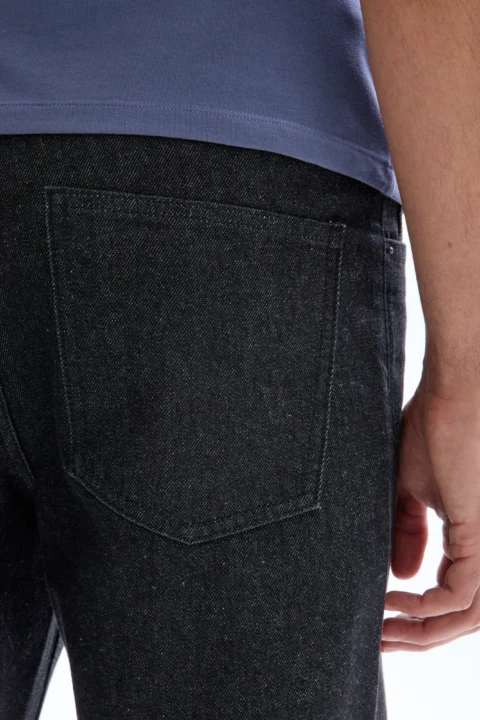 ⁦ג׳ינס כותנה סטרץ׳ Loose Fit  - שחור⁩ – תמונה ⁦4⁩