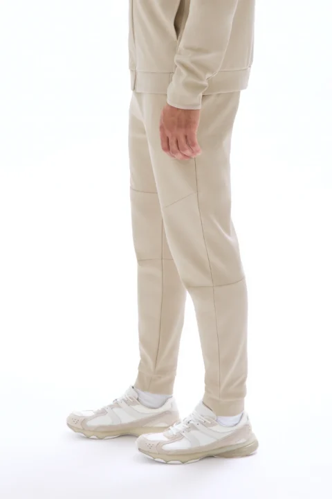 ⁦מכנסי ספורט Slim Fit - בז'⁩ – תמונה ⁦4⁩