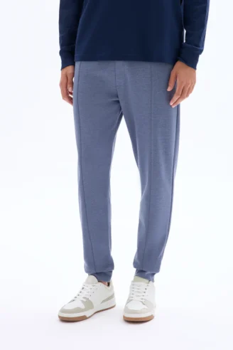 מכנסי ג’וגינג גזרה רגולר, כיסים איטלקיים - כחול אפרפר