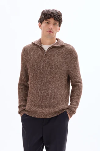 סוודר סריג עם צווארון רוכסן - שחור