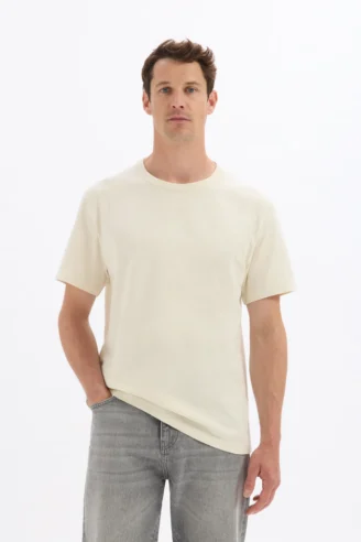 חולצת טי צווארון עגול