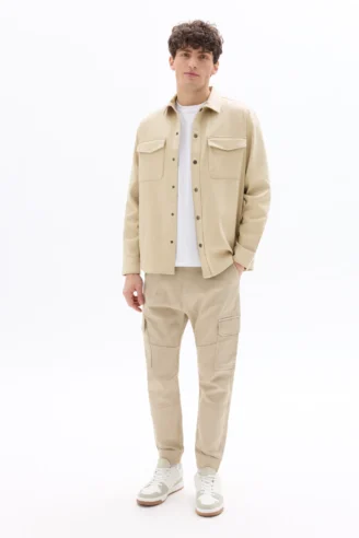 אוברשירט (חולצת־מעיל) מבד סרג’