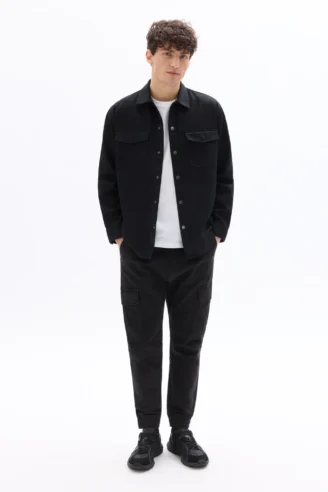 אוברשירט (חולצת־מעיל) מבד סרג’