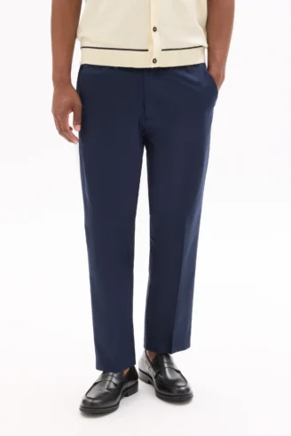 מכנסי צ׳ינו Slim Stretch באורך 7/8 – כחול נייבי