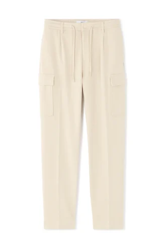 מכנסי קרגו בגזרת Slim Fit מבד טוויל – בז׳ מכנסי קרגו בגזרת Slim Fit מבד טוויל – בז׳