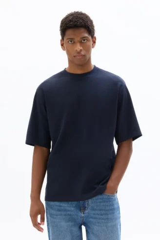 חולצת טי עם צווארון עגול Oversize