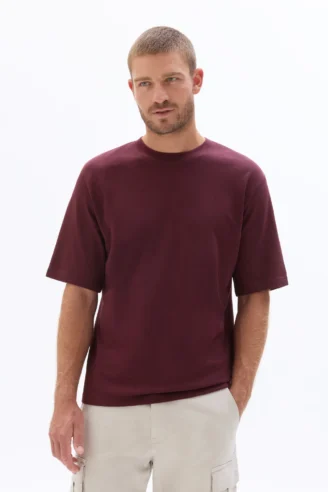 חולצת טי עם צווארון עגול Oversize